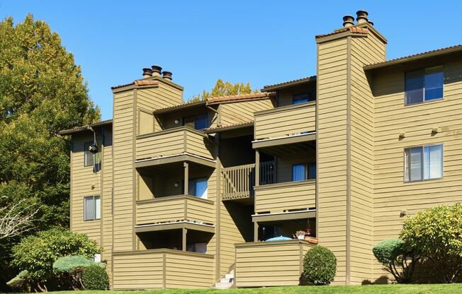 1 and 2-Bedroom Apartments in Renton Near Boeing