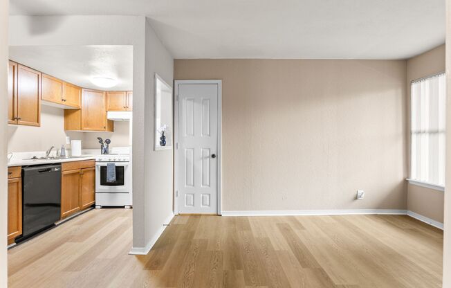 1 bed, 1 bath, 600 sqft, $799, Unit Apt 719