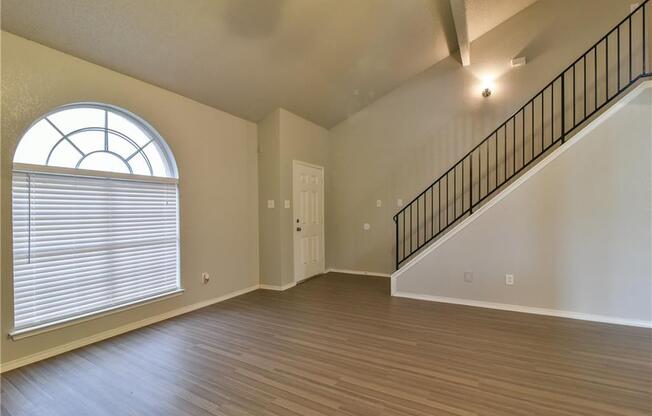 4 beds, 3 baths, 2,056 sqft, $2,795