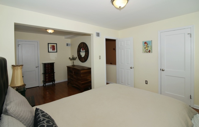 2 beds, 2 baths, $3,250