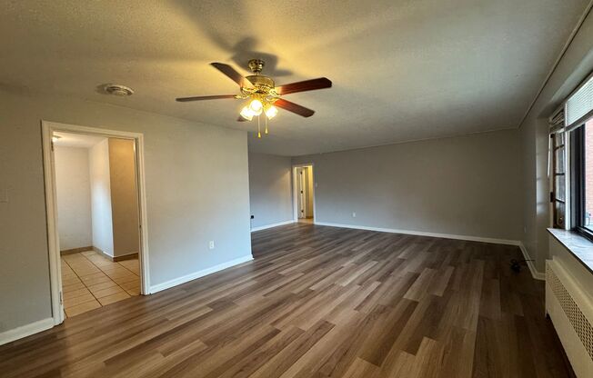 3 beds, 2 baths, 1,300 sqft, $2,599, Unit 6236 Fifth Ave. #203B