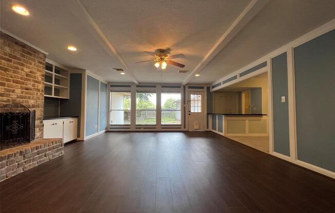 15903 Brookvilla