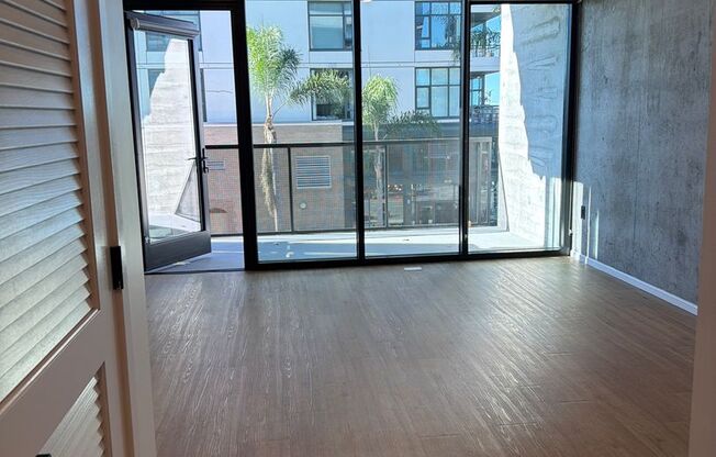 Studio, 1 bath, 464 sqft, $2,195, Unit 209