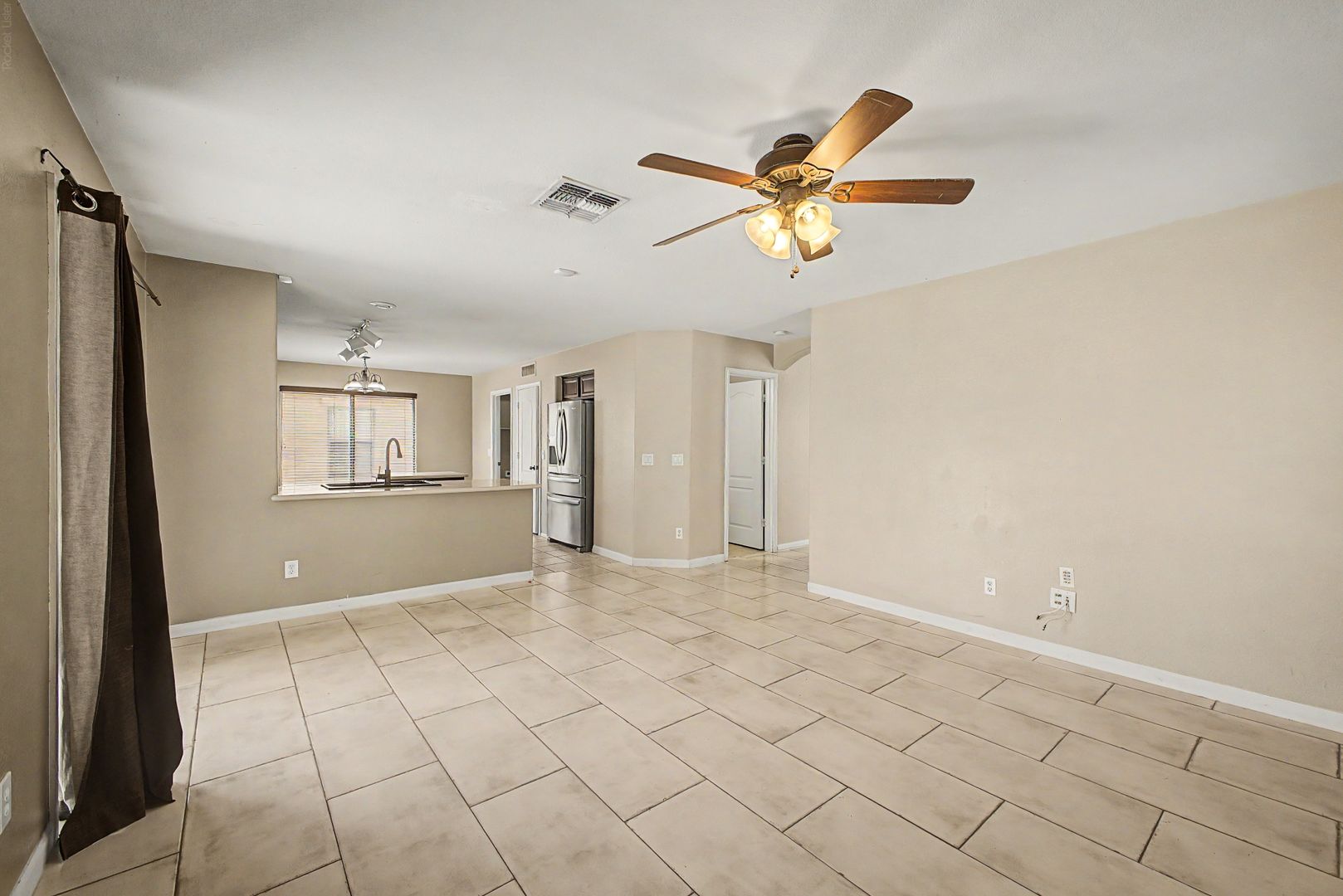 11417 W Amber Trail - Spacious and move in ready 3 bedroom home in Laveen