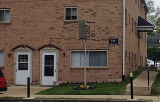 320 CHESTER PIKE