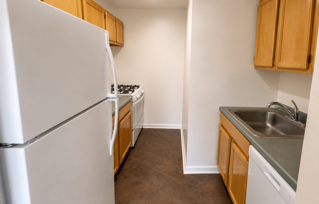 1 bed, 1 bath, 615 sqft, $1,645, Unit 200