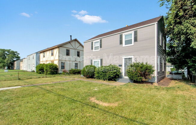1047 S JAMES RD