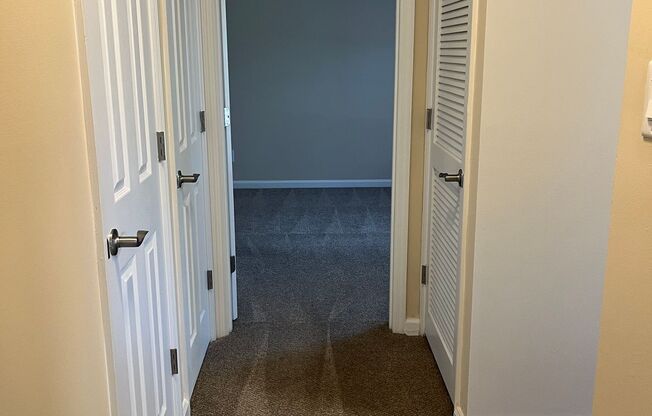 2 beds, 2 baths, 1,189 sqft, $1,650, Unit 922