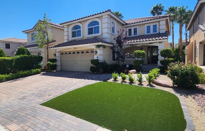 Stunning 2 Story in Royal Highlands