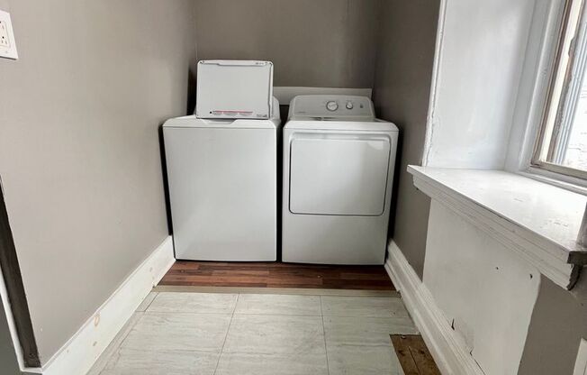 18th St N 2126