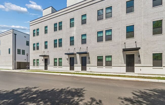 New Construction Townhome For Lease downtown Tampa, Ybor City, Gas Worx