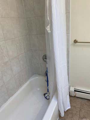 3 beds, 2 baths, $2,650, Unit 2FL