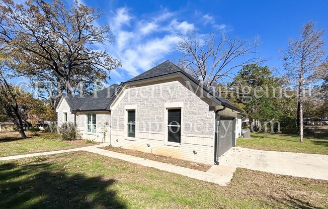 114 Dowdy Ln - Beautiful 4 bedroom, 2 bathroom home in Mabank, TX!