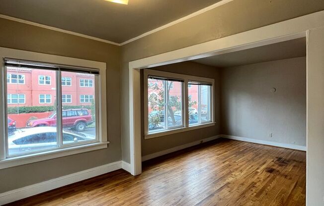 1 bed, 1 bath, $1,595, Unit 35