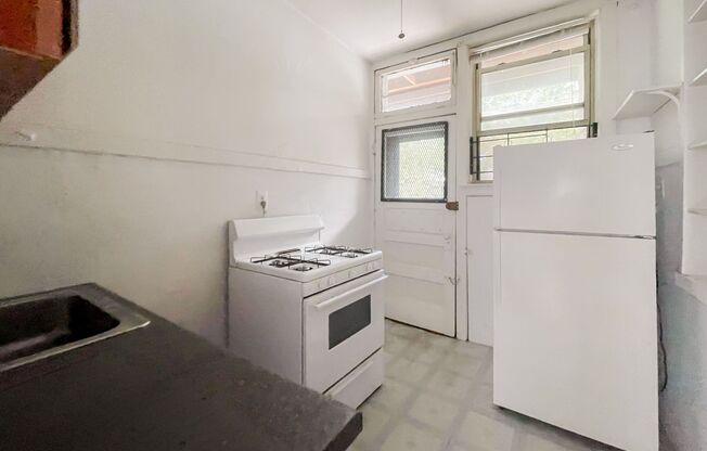 1 bed, 1 bath, 695 sqft, $1,695, Unit 1918-3