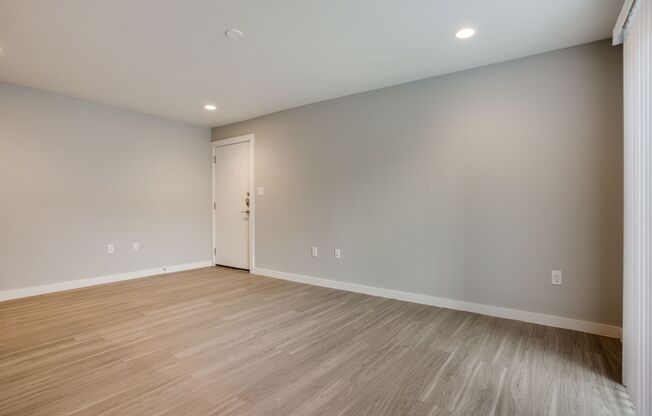 1 bed, 1 bath, 682 sqft, $1,444, Unit 112