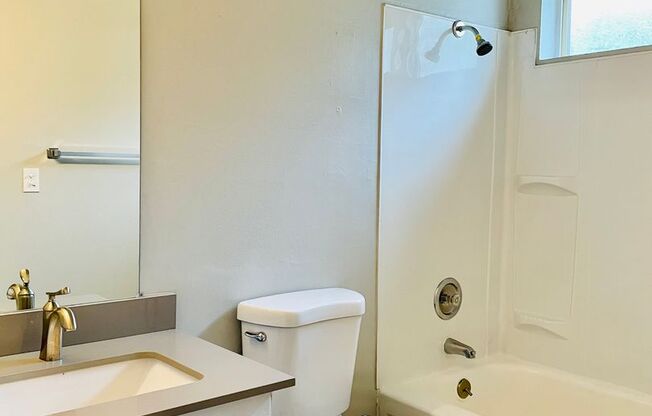 1 bed, 1 bath, 525 sqft, $1,450, Unit 15