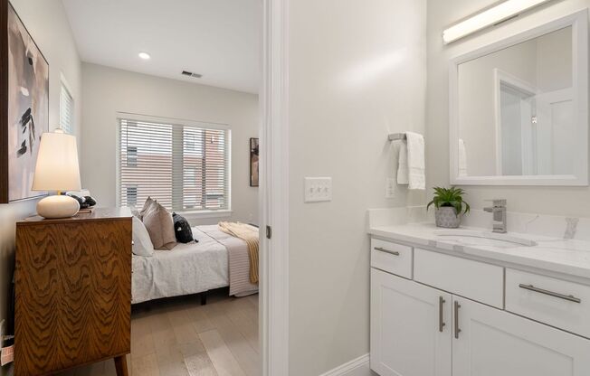 1 bed, 1 bath, 713 sqft, $2,600, Unit 305