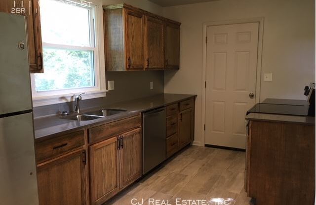 111 W 89 ST