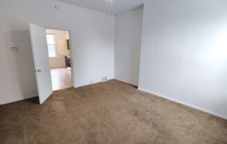 2 beds, 1 bath, $1,195