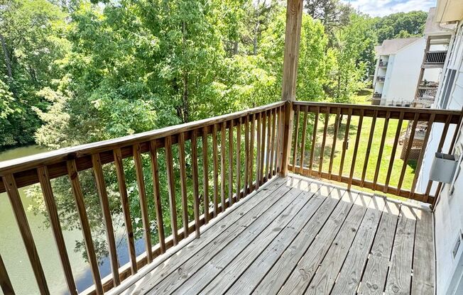 1 bed, 1 bath, 839 sqft, $1,275, Unit 333-304