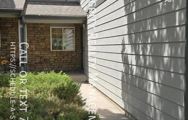2037 E 102 CIR