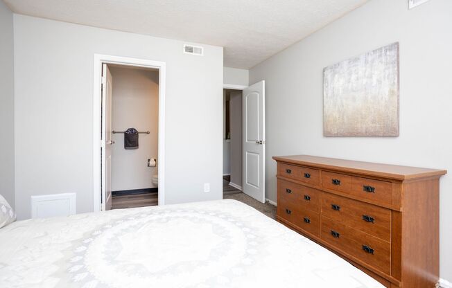 2 beds, 2 baths, $1,495, Unit 7112-2A