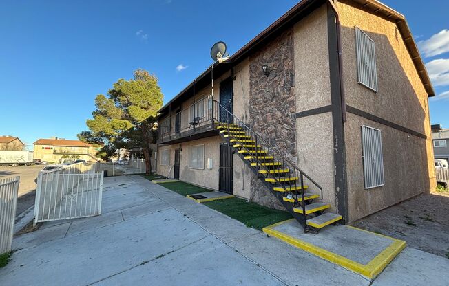 4765 Thunderbolt Ave Unit 2