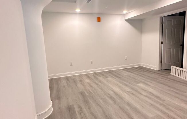 3 beds, 2 baths, 1,292 sqft, $2,045, Unit Unit 315 (Loft)