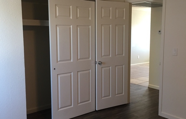 2 beds, 1 bath, 950 sqft, $1,225, Unit 116