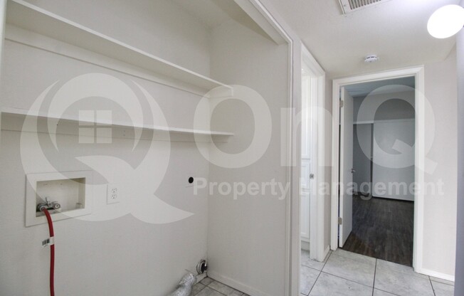 3 beds, 2 baths, 1,088 sqft, $1,700, Unit 120