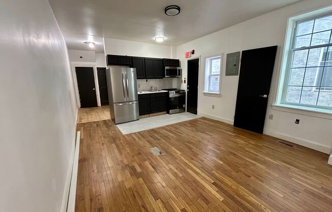 2823 Girard Ave