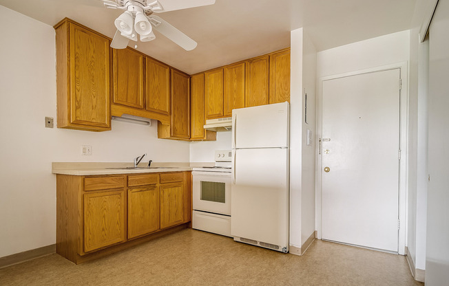 1 bed, 1 bath, 725 sqft, $1,099, Unit 1565-005