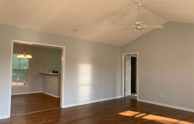 Cute 3 Bedroom 2 Bath House on Wallington Available Now