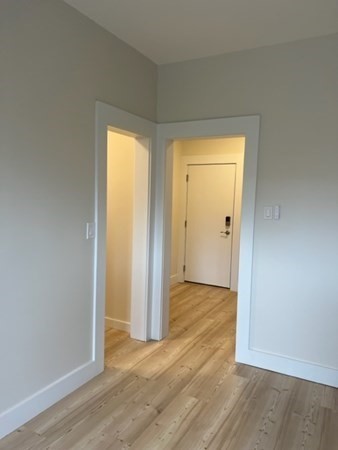 Studio, 1 bath, 357 sqft, $2,100, Unit 8