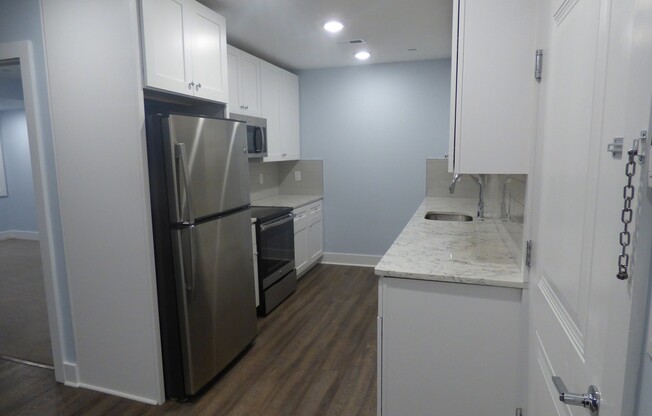 3 beds, 2 baths, 1,135 sqft, $2,200, Unit Unit LL 6