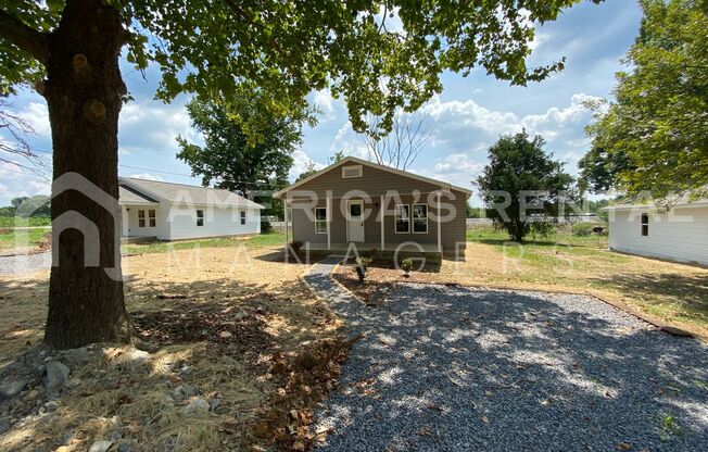 Great home for Rent in Steele, AL.... SIGN A 13 MONTH LEASE BY 11/30/24 TO RECEIVE 1 MONTH FREE AND A $500 SECURITY DEPOSIT!!!