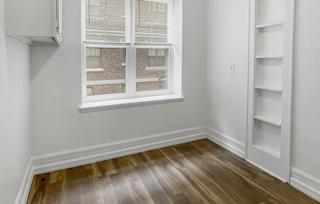 2 beds, 1 bath, 635 sqft, $1,313, Unit 113