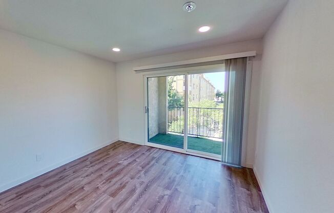 1 bed, 1 bath, 825 sqft, $2,450, Unit 315