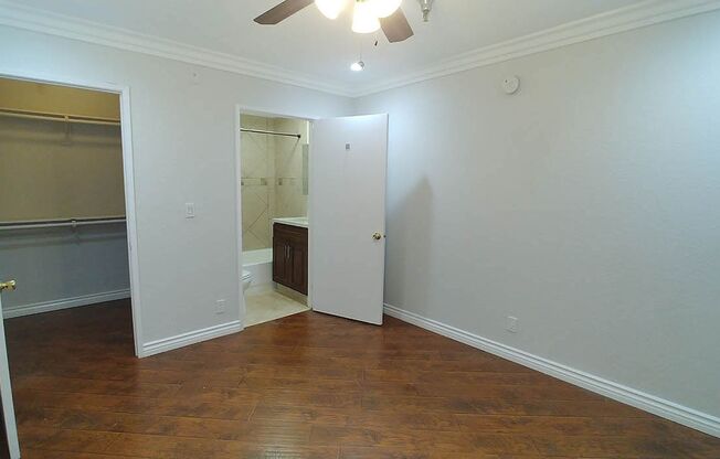 2 beds, 2 baths, 940 sqft, $2,895, Unit 406