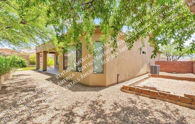 13135 N KENOSHA BLF DR