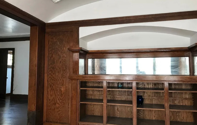 2668 N 40th St Lower