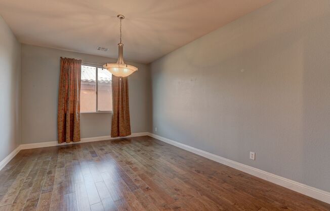 Single Story Home in Calico Ridge