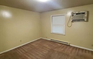 1 bed, 1 bath, $795, Unit A