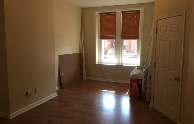 2 beds, 1 bath, $1,250, Unit 3217 W Montgomery - Unit A