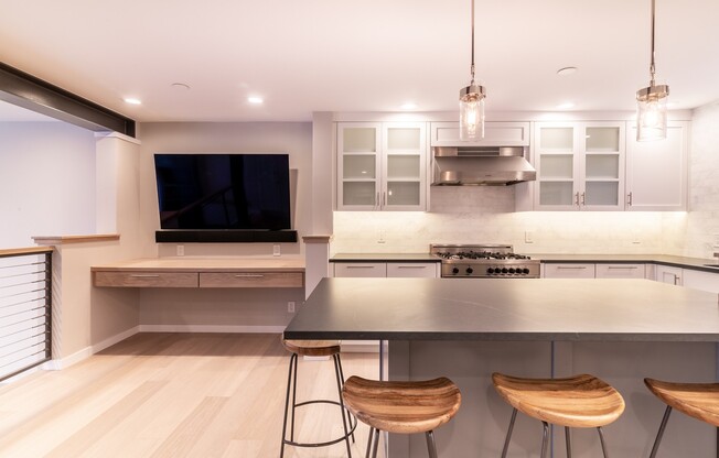 One-Of-A-Kind, Completely Remodeled 2 Bed 2 Bath Condo in Downtown Palo Alto