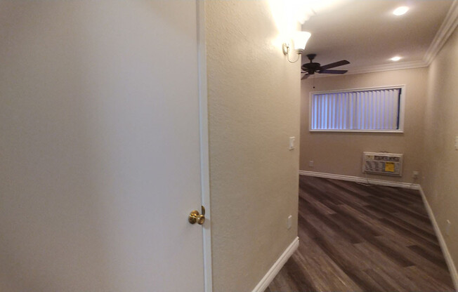 2 beds, 2 baths, 910 sqft, $2,850, Unit 203