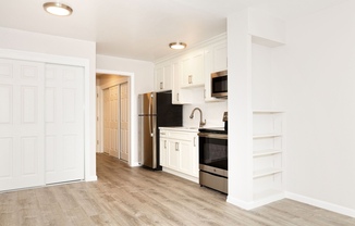 Studio, 1 bath, 500 sqft, $1,800, Unit 107