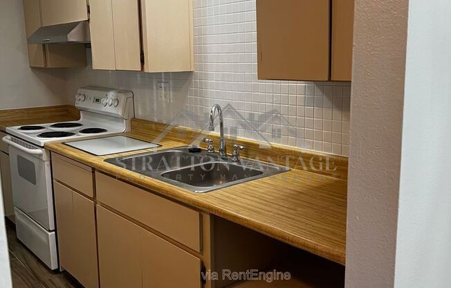 2 beds, 2 baths, 902 sqft, $1,190, Unit 147