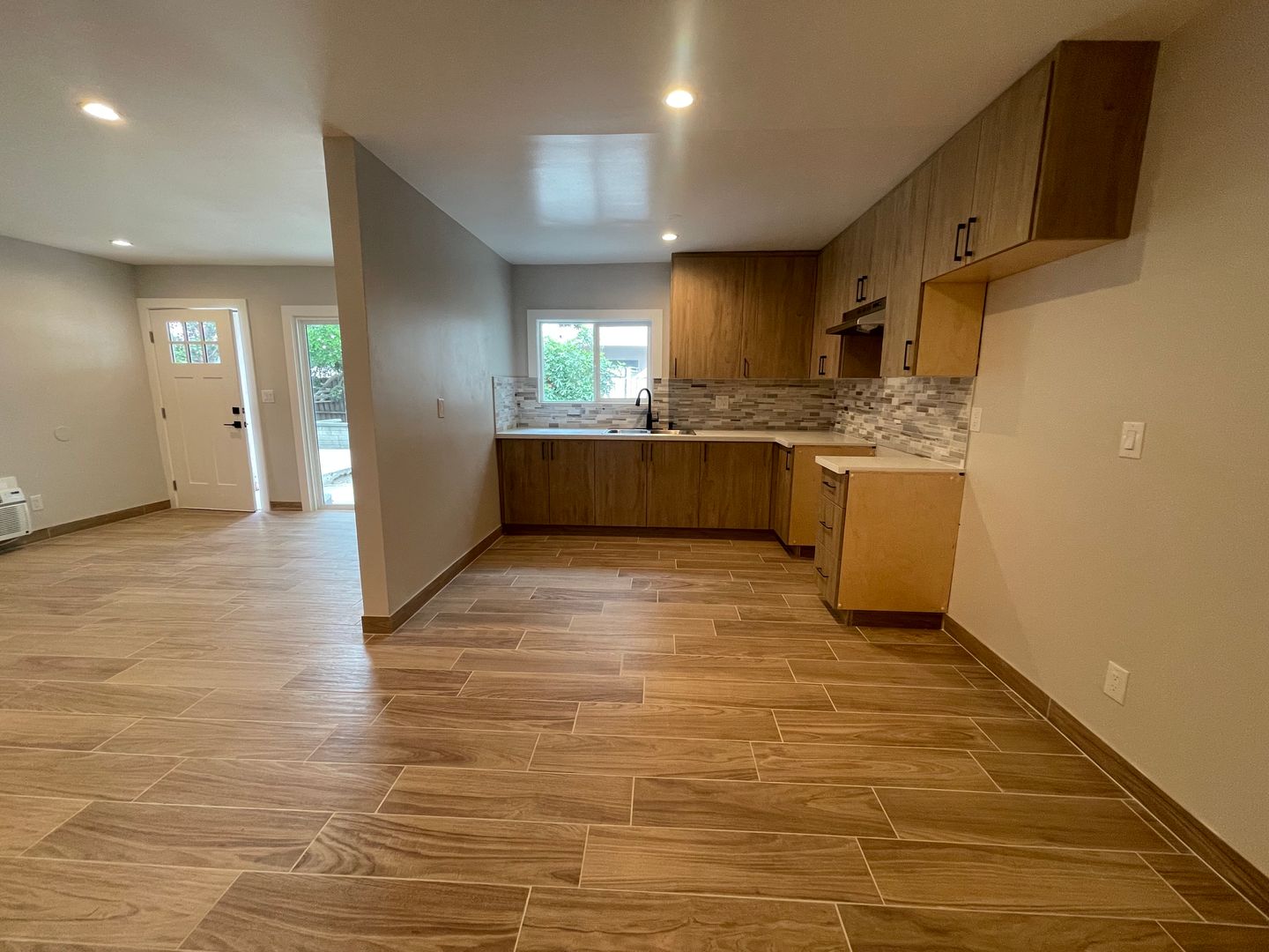 14700 Hubbard St LLC